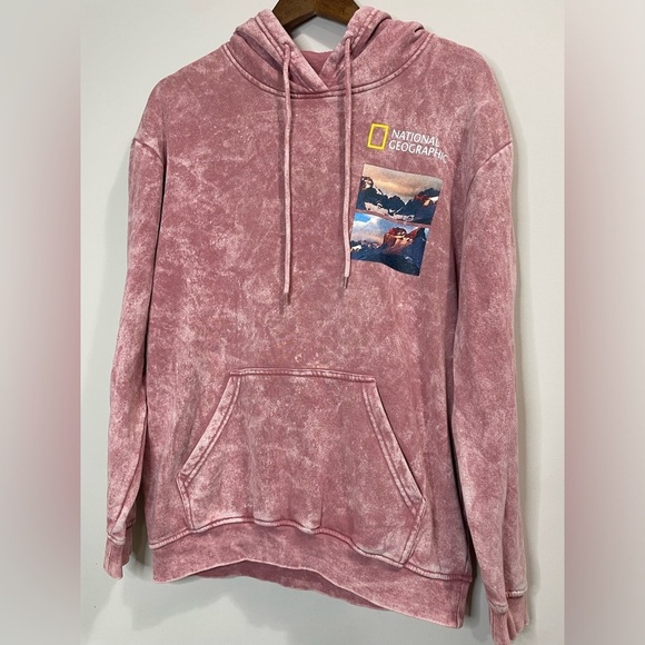 National Geographic Unisex Patagonia Hooded Sweatshirt - Picture 5 of 10